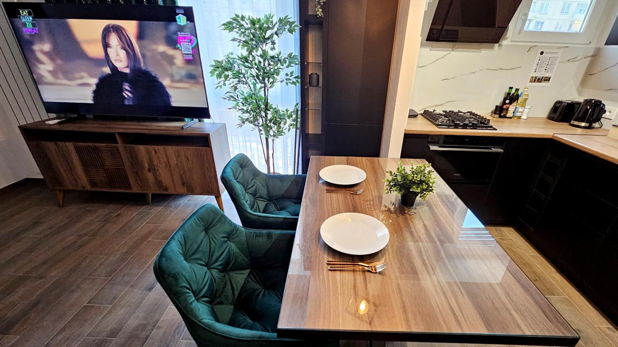 Apartament Like Magheru Bucureşti